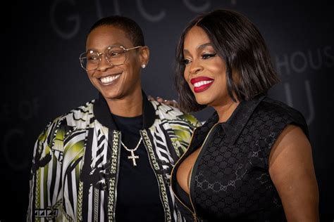 How Niecy Nash And Her Wife Jessica Betts Made Herstory On A Magazine