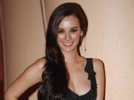 Naked Evelyn Sharma Added 07 19 2016 By Makhan
