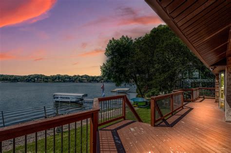 663 Crystal Lake Rd E Burnsville Mn 55306 Mls 6563210 Coldwell Banker