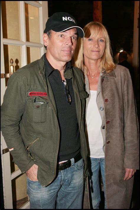 Laurent Baffie En Couple Avec Sandrine Une Superbe Blonde Devant Laquelle Il Bavait Le