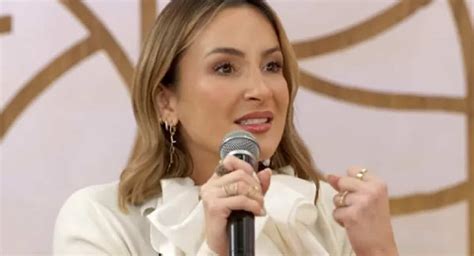 Sou Crente Mesmo Afirma Claudia Leitte Ao Falar Sobre Religi O Em