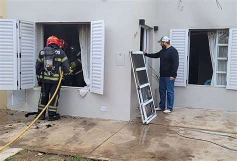 Una estufa ocasionó un principio de incendio en una vivienda Cuarto