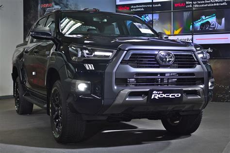 Toyota Revo Facelift Booking Is Now Open For Dealerships