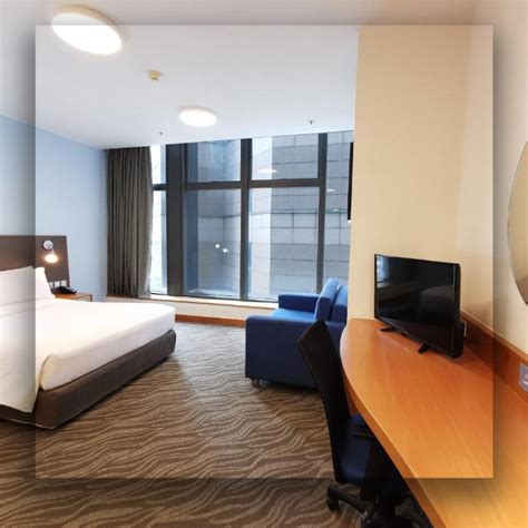 Holiday Inn Express Hong Kong Causeway Bay Golden Rama Tours And Travel