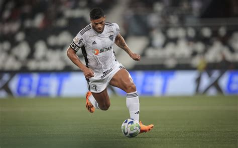 Pendurados Contra O Palmeiras Jogadores Do Atl Tico Mg Podem Perder