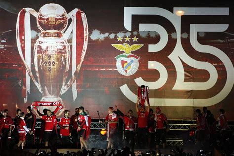 Festejos do 35º título de campeão nacional do SL Benfica