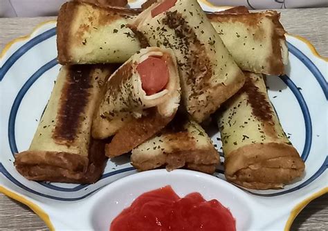 Resep Roti Tawar Gulung Sosis Oleh Resti Sekar Andini Cookpad