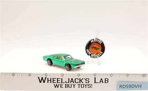 Custom Dodge Charger Green 1968 Mattel Hot Wheels Redline RL W Button NICE Wheeljack S Lab