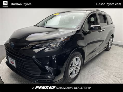 Used Toyota Sienna Xle Woodland Edition Awd At Penskecars