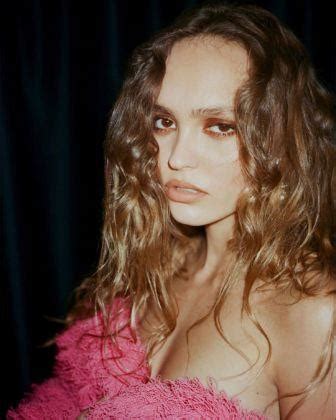 Lily Rose Depp Net Worth 2025 Age Heights Bio The Idol