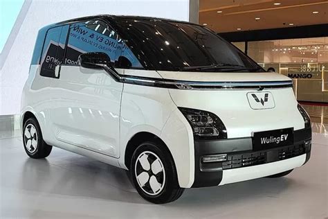 Daftar Harga Terbaru Mobil Listrik Di Indonesia Wuling Air Ev Masih