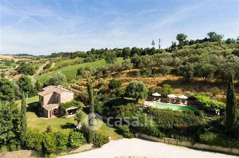 Rustici Casali Con Piscina In Vendita A Montepulciano Casa It