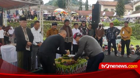 Ribuan Warga Temanggung Dari Persatuan Puser Bumi Deklarasikan Ganjar