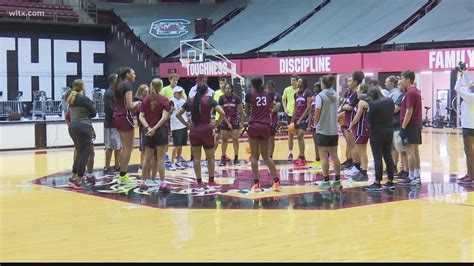 Preseason Practice Tips Off For The Gamecock Womens Basketball Team