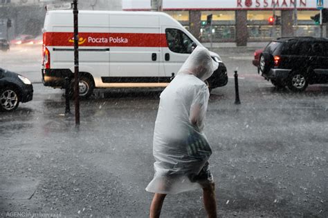 Burze we Wrocławiu i na Dolnym Śląsku OSTRZEŻENIE METEO 29 06 2021