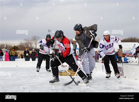 Us Pond Hockey Championships Hi Res Stock Photography And Images Alamy