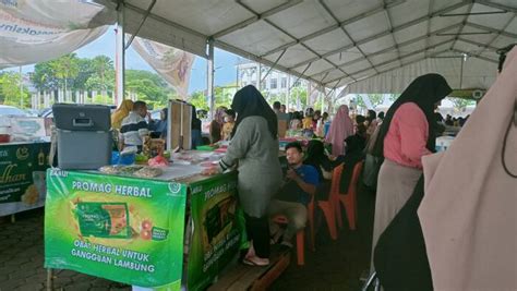 Pasar Juadah Pontianak Menikmati Beragam Makanan Tradisional Di Bazar