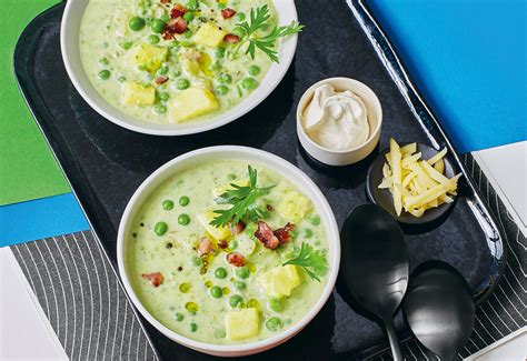 Erbsen Erd Pfel Suppe Mit Speck Frisch Gekocht