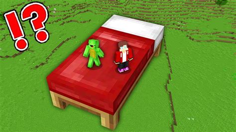 Mikey And Jj Found The Biggest Bed In Minecraft Maizen Youtube