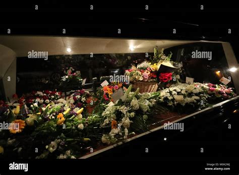 The Coffin Cranberries Singer Dolores Oriordan Hi Res Stock Photography