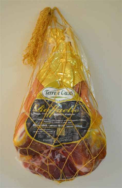 Raffaello Prosciutto Crudo Disossato Addobbo Terre E Gusti