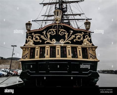 EL GRAND TURK AHORA LLAMADO ÉTOILE DU ROY UNA FRAGATA DE SEXTO RANGO