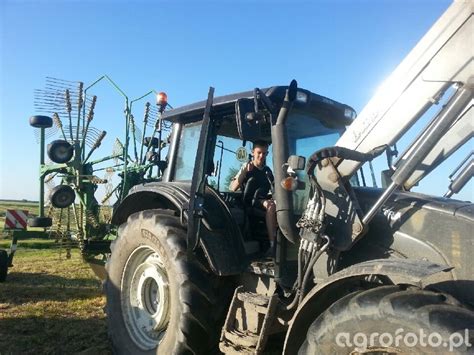 Foto Ciagnik Valtra N Id Galeria Rolnicza Agrofoto