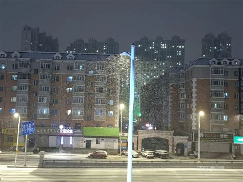 又一场春雪降临，晴好降温在路上丨清雪大军再上阵，一夜不眠持续奋战政务澎湃新闻 The Paper