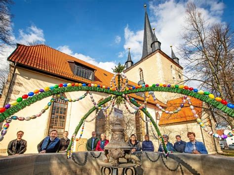 Thamsbr Cker Schm Cken Osterbrunnen