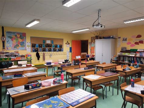 Visite Des Classes De Lécole… Collège Sacre Coeur