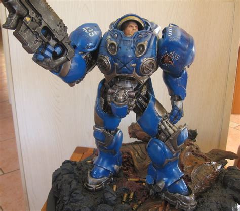 Starcraft 2; a detailed statue of Tychus Findlay | Starcraft, Starcraft 2, Statue