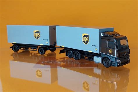 Herpa 317832 MB Actros Classicspace Wechselkoffer HZ UPS 1 87