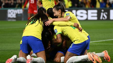 Tr S Gols De Ary Borges Brasil Goleia Panam Em Estreia Na Copa Do