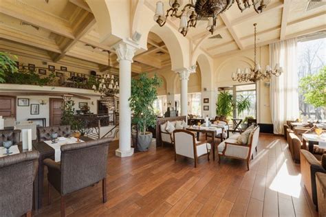 Ресторан «ПРАГА» Київ | Table decorations, Decor, Home decor