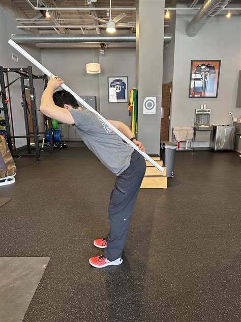 How To Do A Proper Hip Hinge Exercise React Physical Therapy