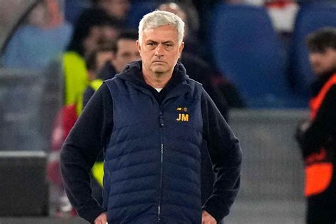 Mourinho Ha Rifiutato Il Psg Il Motivo Sciocca La Francia