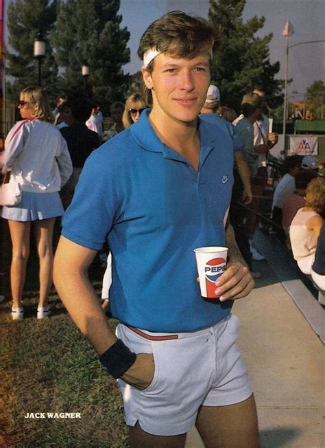 1970s Pics Of Men’s Shorts Show A Forgotten Fashion Trend That Made Men ...