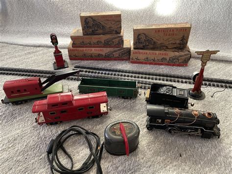 Pre War American Flyer Train Set Engine Caboose Coal Lift Open Car