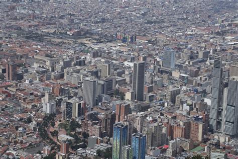 Emergencia Ambiental En Bogotá Y Medellín Estas Son Las Medidas Que Aplican Estas Ciudades Por