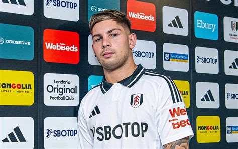 Arsenal Star Emile Smith Rowe Completes 34m Move To Fulham Now Arsenal