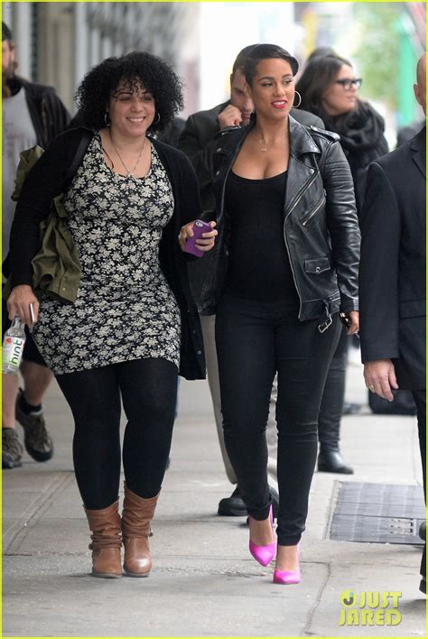 Pregnant Alicia Keys Knows The Sex Of Her Unborn Baby Photo