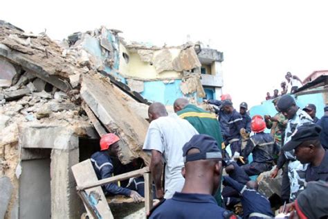 Effondrement dun bâtiment à Abidjan un mort et une dizaine de