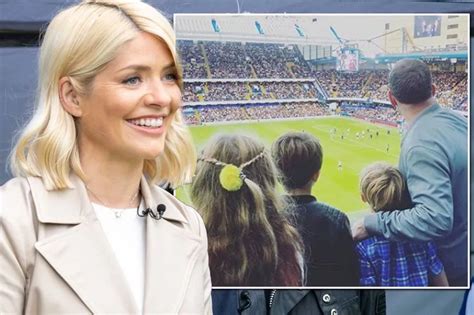 Holly Willoughby Blasts Mummy Shamers As She Drops Nanny Confession Irish Mirror Online