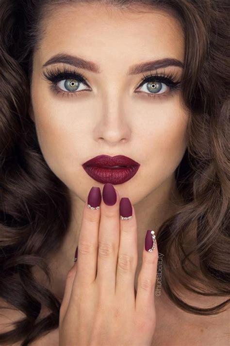 30 Pretty Makeup Looks You Must Try Bridal Makeup Red Lips Red Lipstick Makeup Looks Red