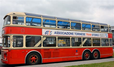Poschodový autobus Fiat 413 bol vyrobený pred viac, ako 60 rokmi ...