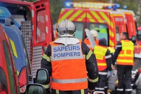 Aude Deux Morts Dans Une Violente Collision Entre Une Moto Et Une