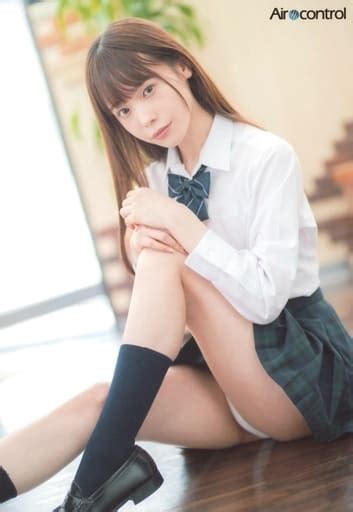 Official Photo Female Gravure Idol イチジョウリヲ Kneecap Sitting