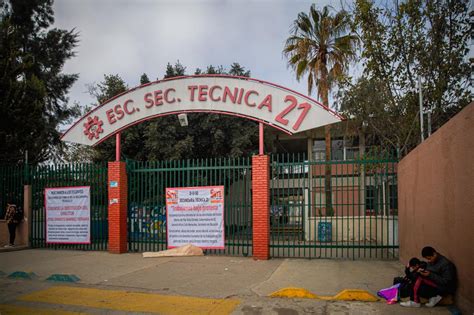 Toman Secundaria T Cnica No Y Exigen Destituci N De Director