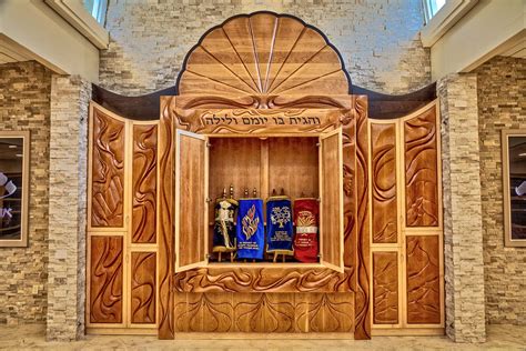 Joyful Heart Torah Ark | Aronot Kodesh