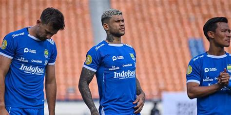 Gagal Menang Persib Dianggap Remehkan Semen Padang Yang Dibantai Dewa